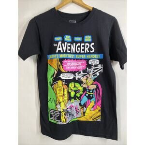 Marvel Avengers #1 Comic Cover Graphic T-Shirt Men’s Small 34" Chest